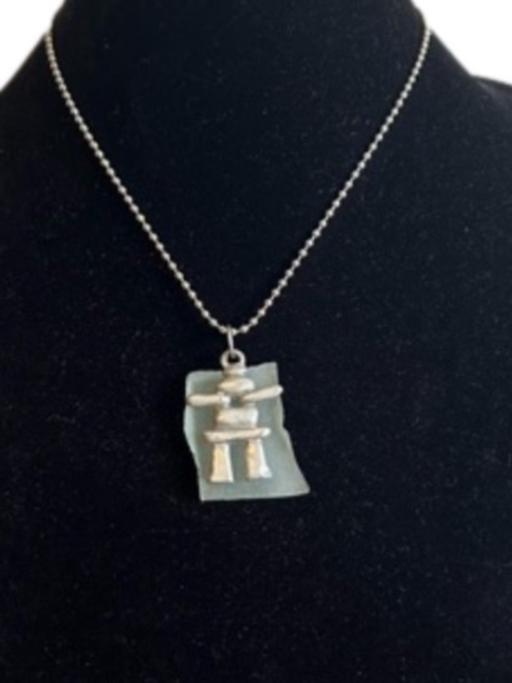 Inukshuk Sea Glass Pendant Silver Tone Chain Magnetic Clasp Necklace 17”